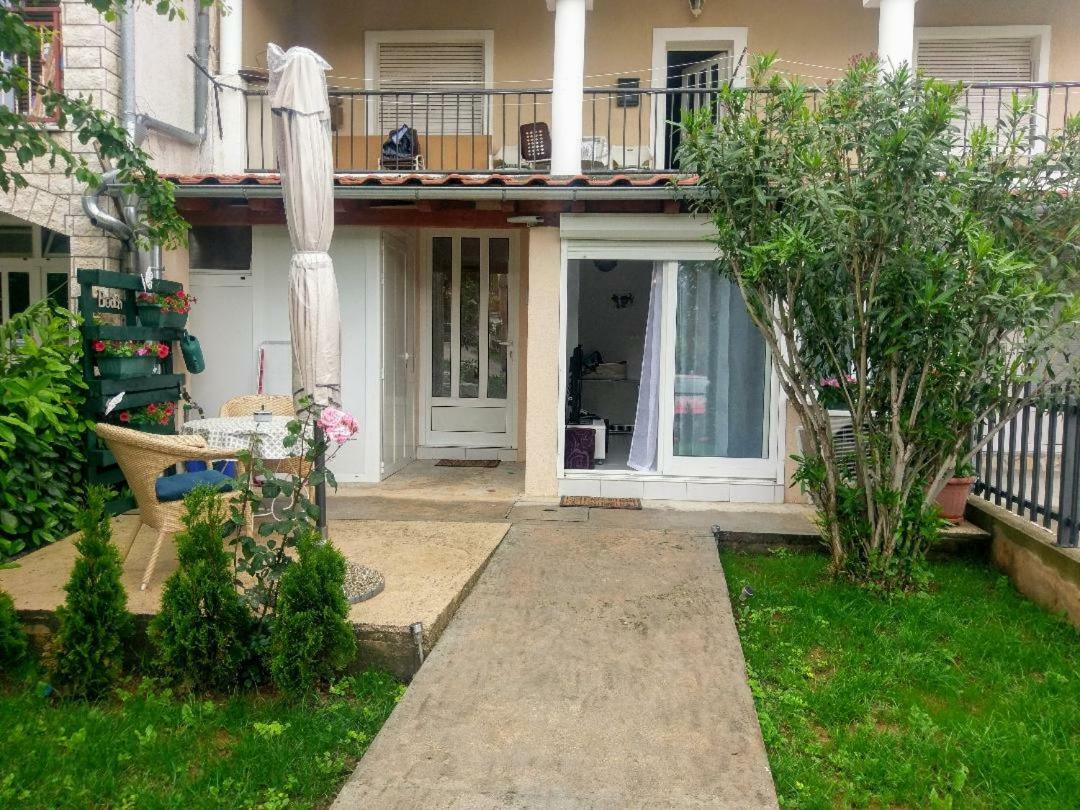 רייקה Lovely Apartment With Garden And Terrace מראה חיצוני תמונה